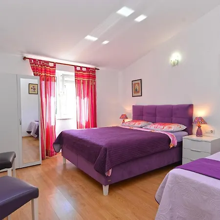 Zlata 2222 * プーラ