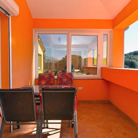 Zlata 2222 * プーラ